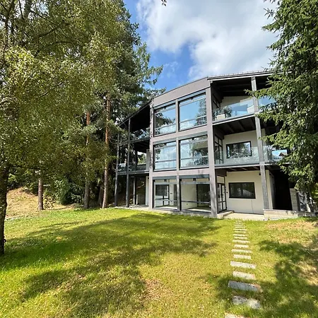 Apartman V Korunach Stromu
