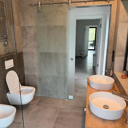 V Korunach Stromu Apartman *