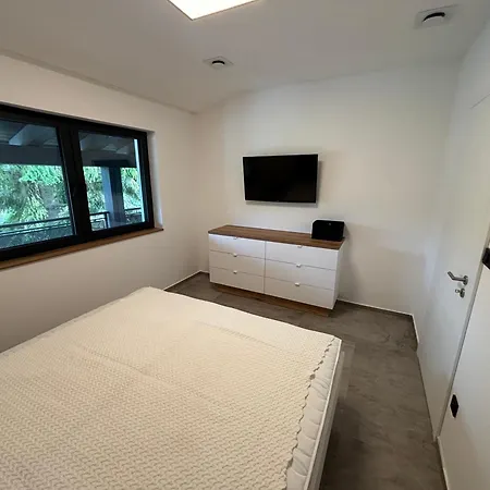 Apartman V Korunach Stromu Kobylnice