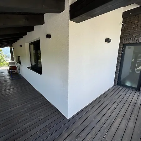 Apartman V Korunach Stromu